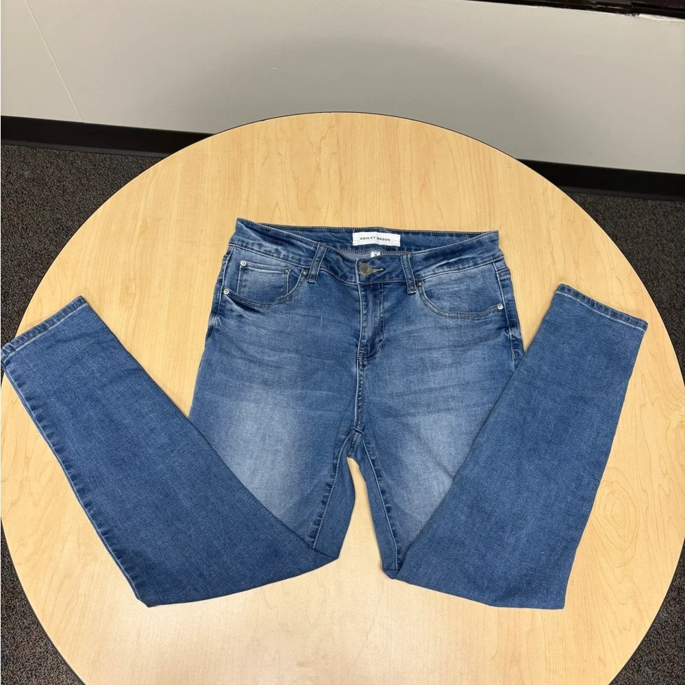 Ashley Mason Blue Skinny Jeans size 11 EUC - Picture 1 of 6